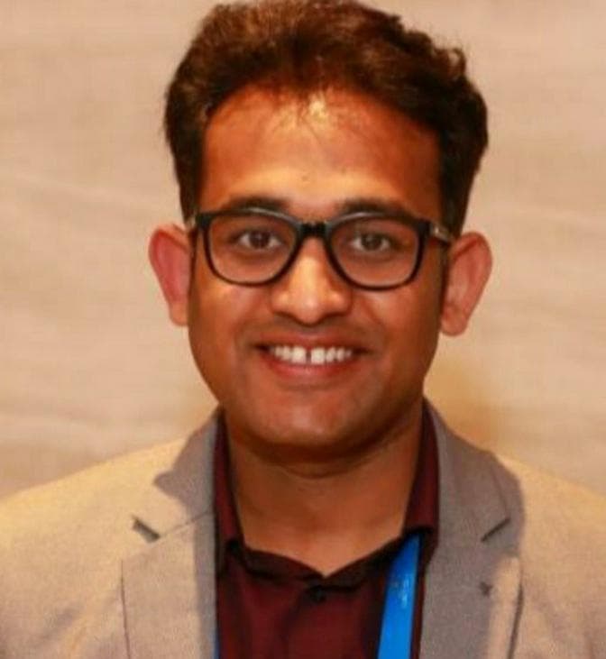 Dr Lalit Agarwal