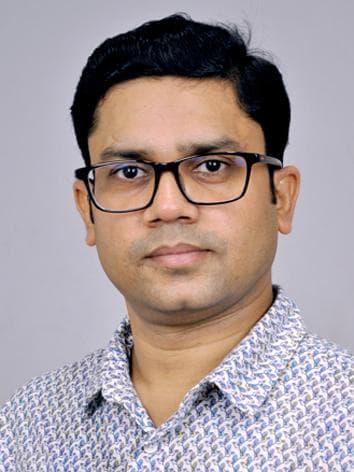 Dr Nitin Garg